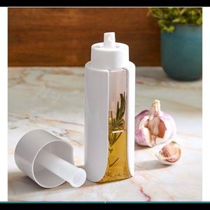 Pampered Chef Kitchen Spritzer - New in Box